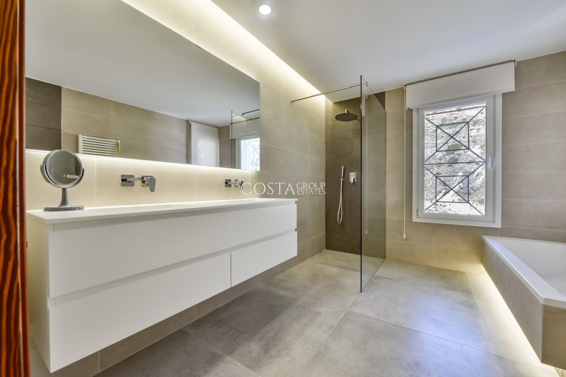 Wiederverkauf - Villa -
Altea - Altea Hills