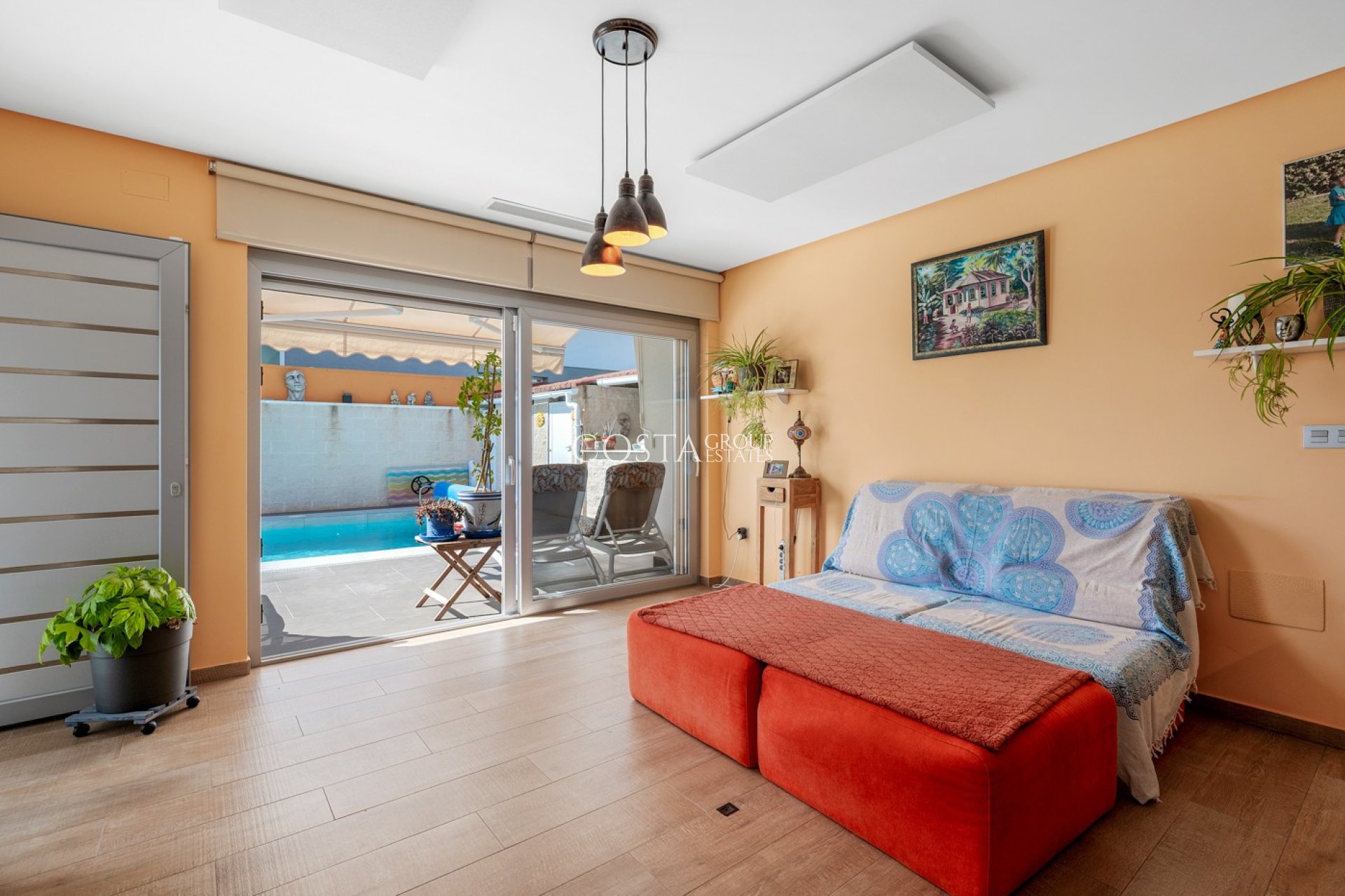 Wiederverkauf - Villa -
Benijofar