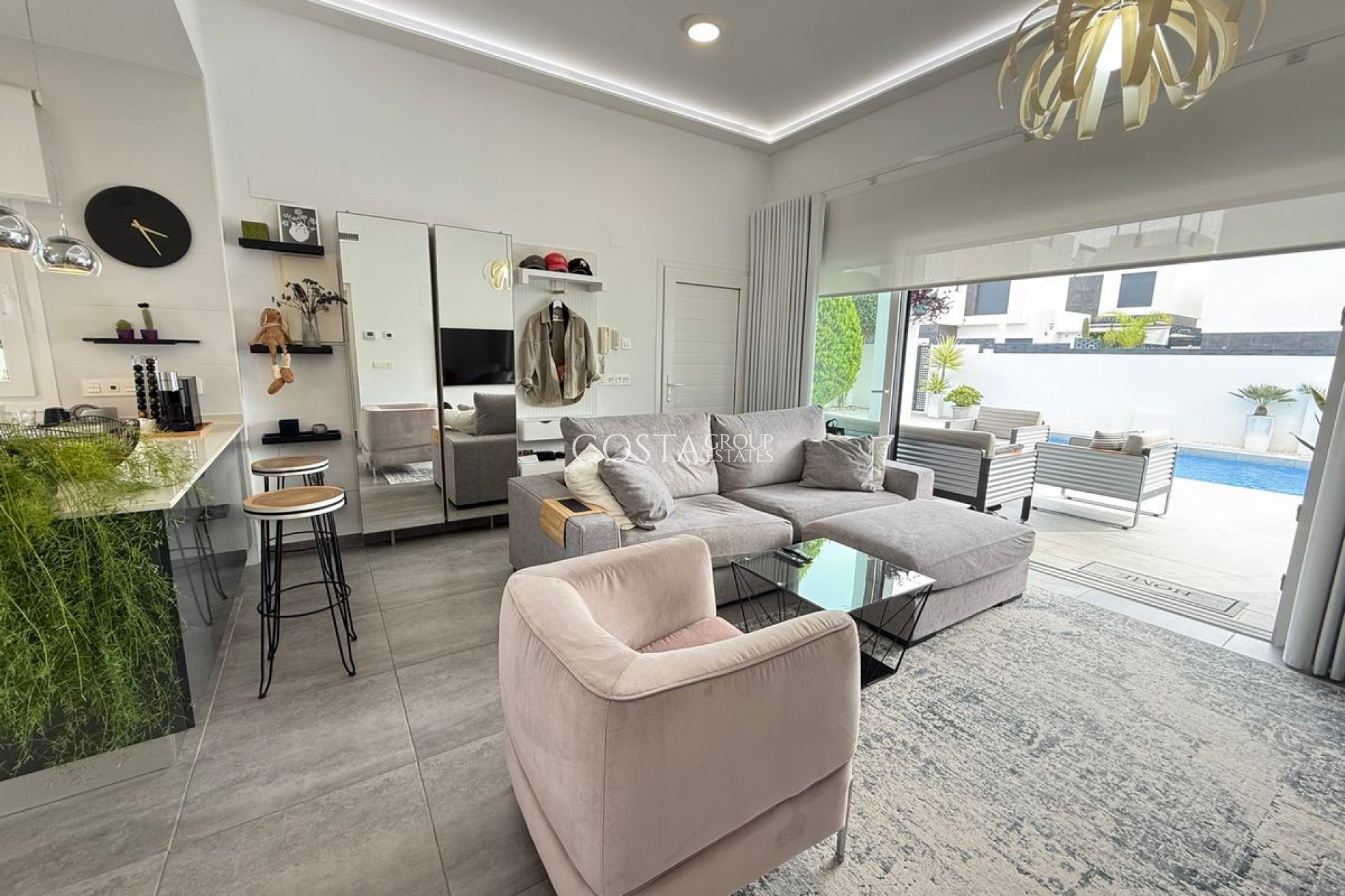 Wiederverkauf - Villa -
Benijofar