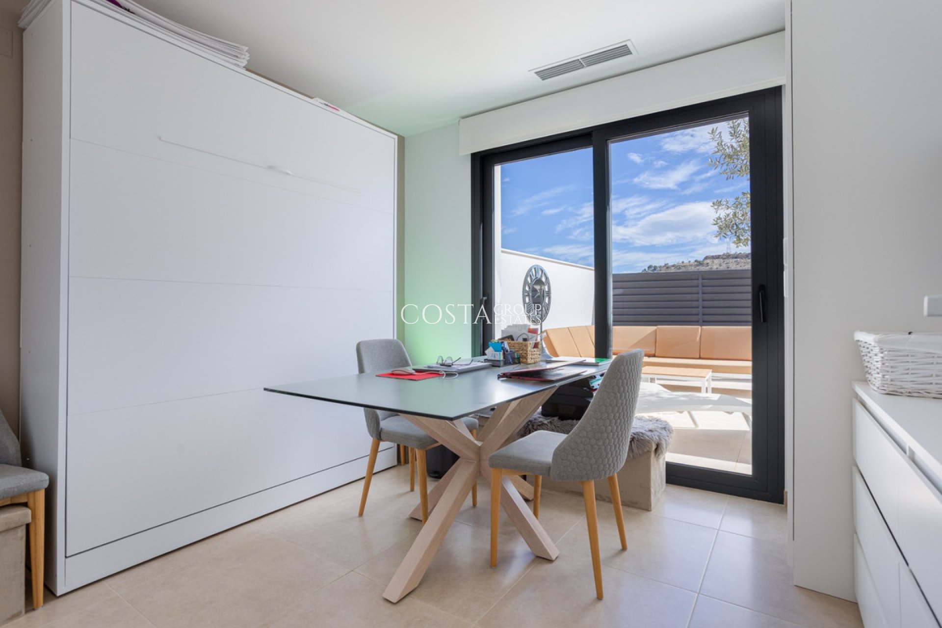 Wiederverkauf - Villa -
Benijofar