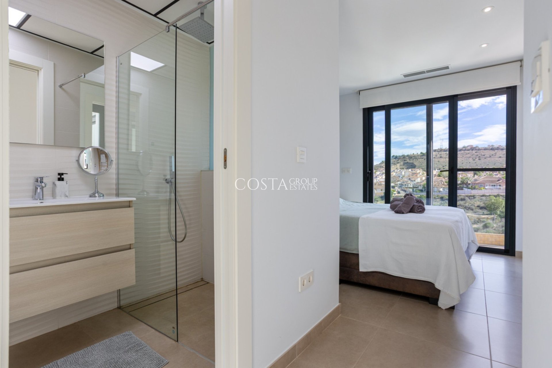 Wiederverkauf - Villa -
Benijofar