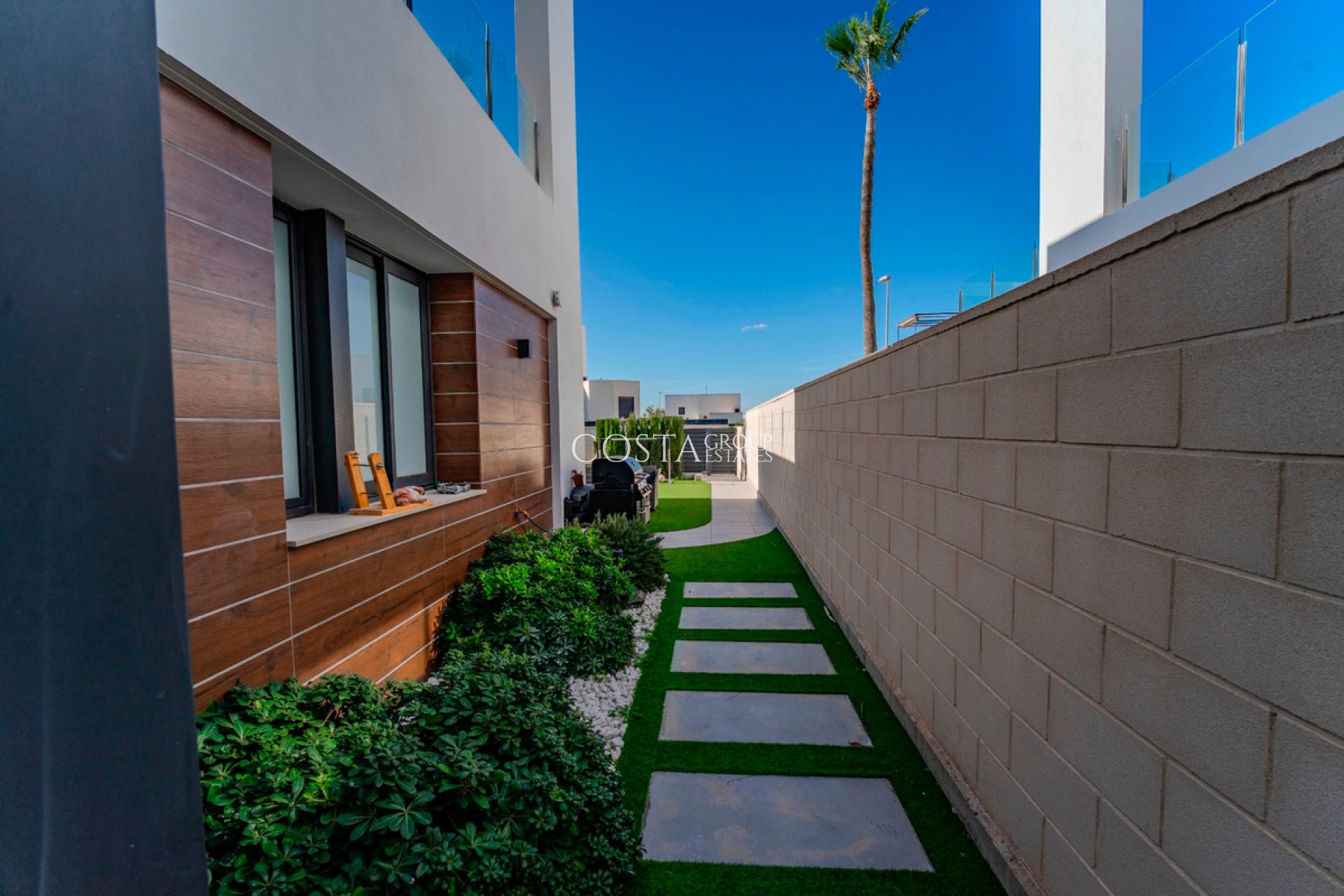 Wiederverkauf - Villa -
Benijofar