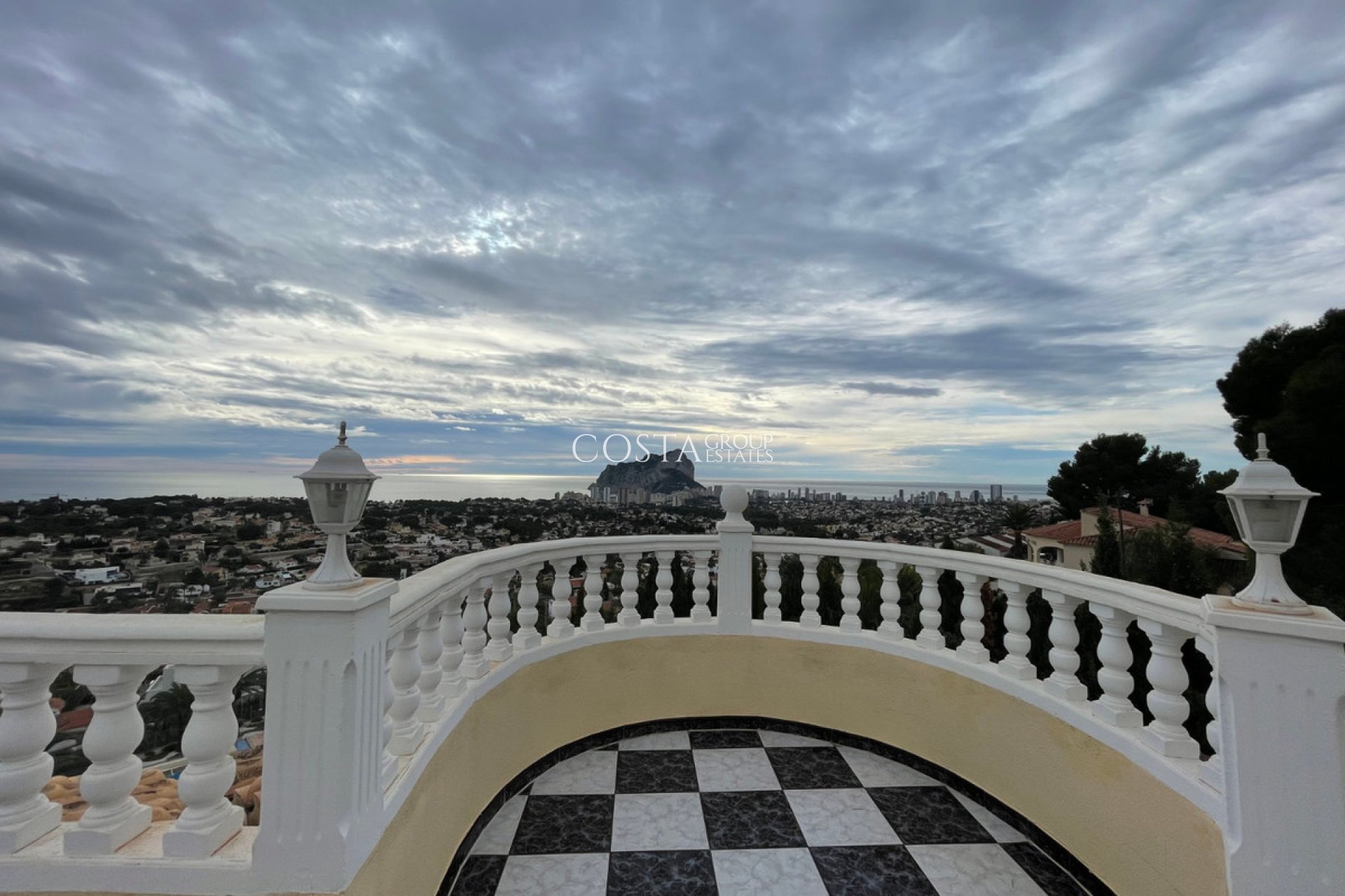 Wiederverkauf - Villa -
Calpe - Calpe Centro