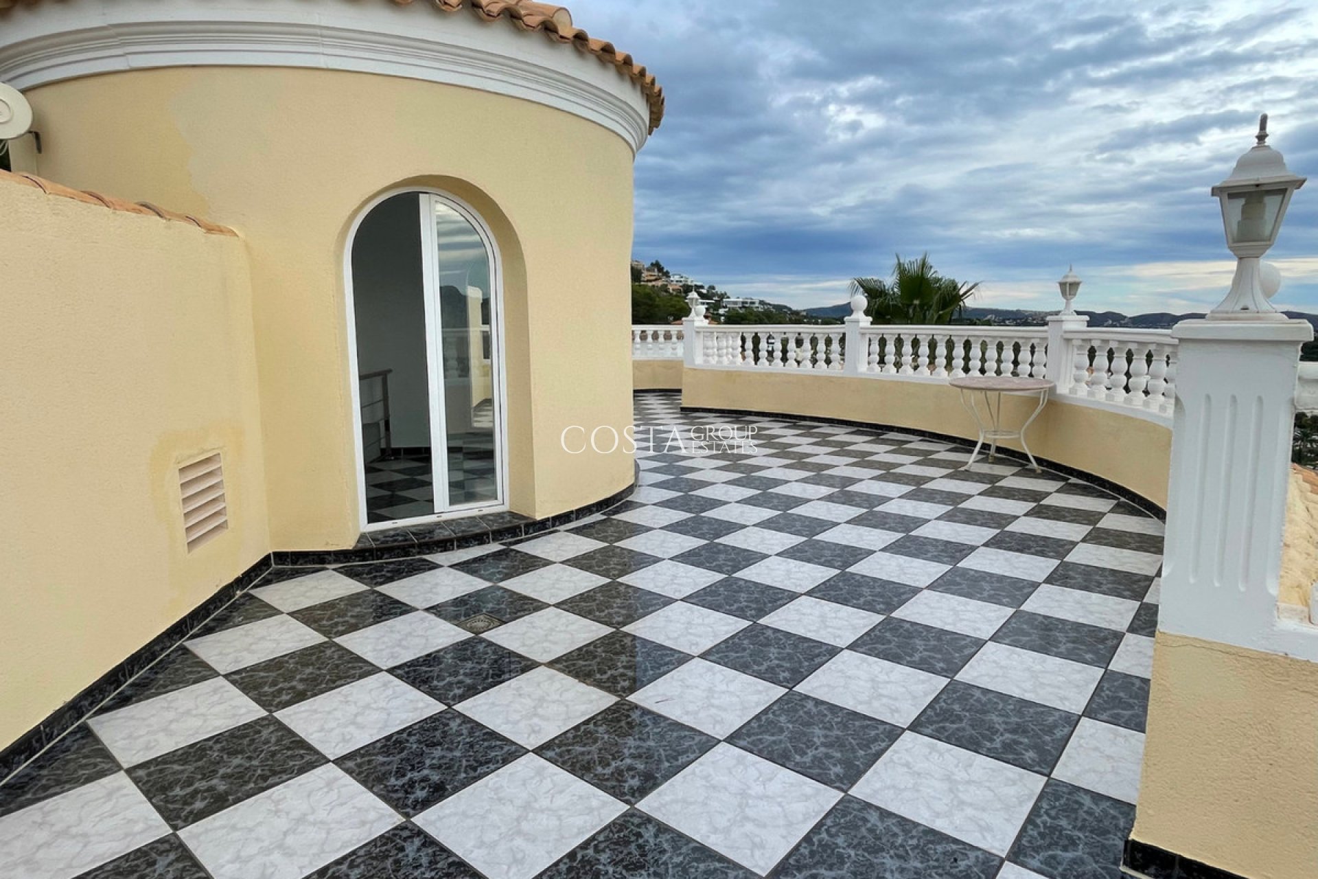 Wiederverkauf - Villa -
Calpe - Calpe Centro