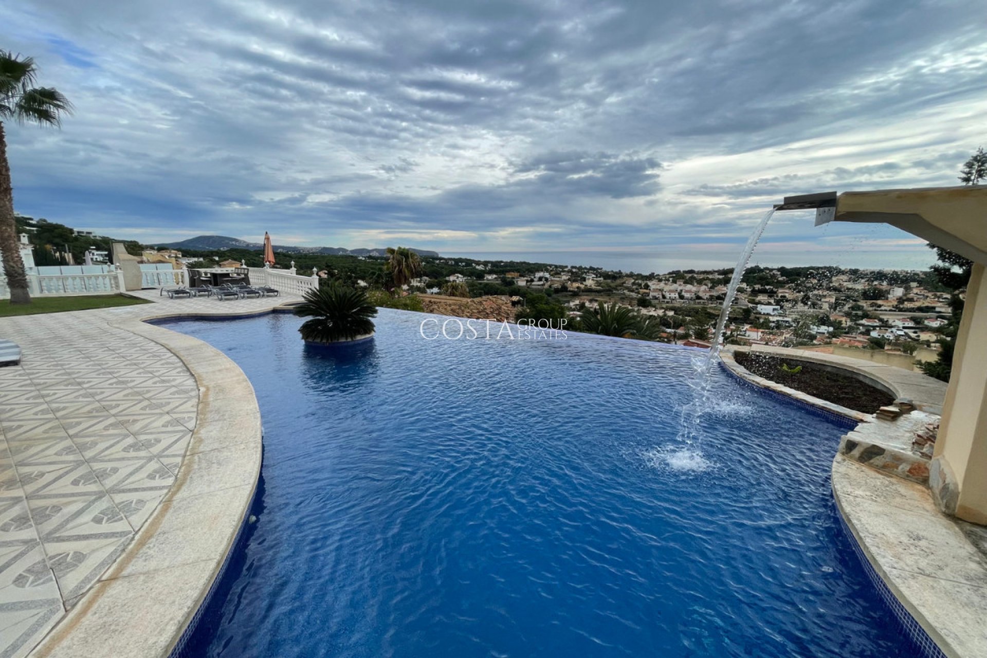 Wiederverkauf - Villa -
Calpe - Calpe Centro