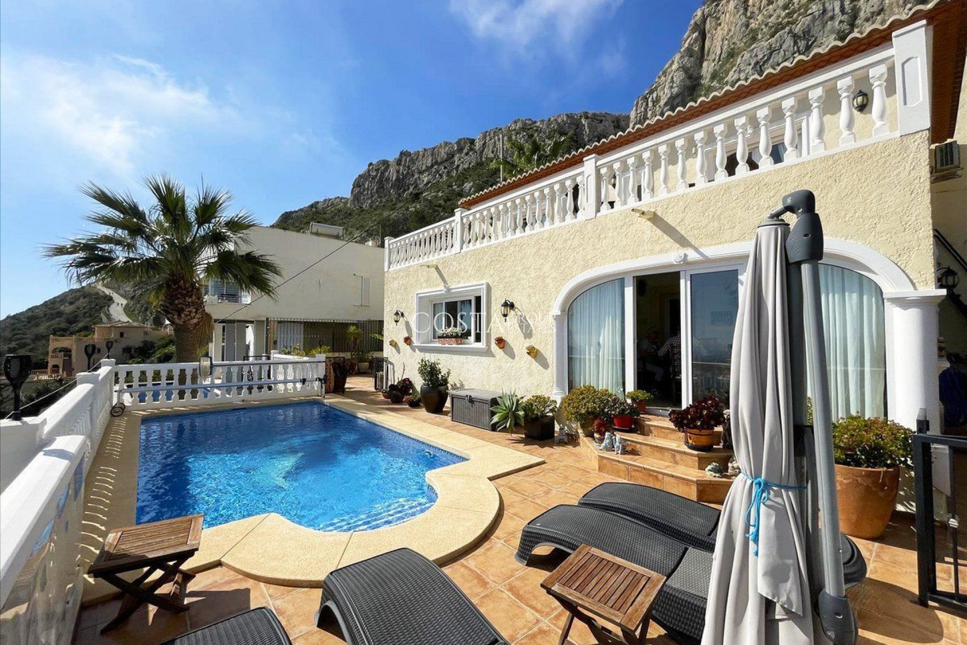 Wiederverkauf - Villa -
Calpe - Calpe Centro
