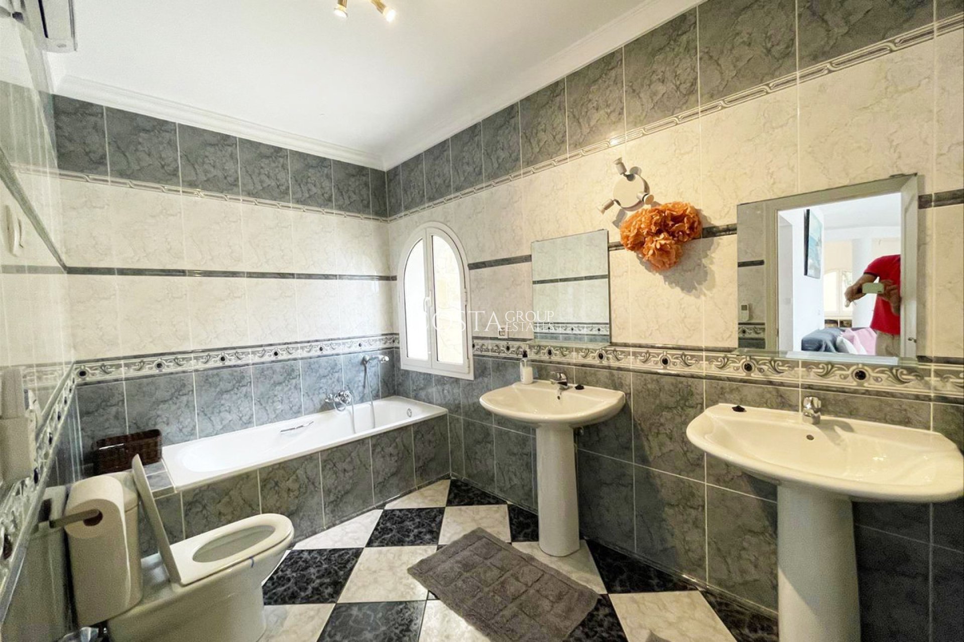 Wiederverkauf - Villa -
Calpe - Calpe Centro