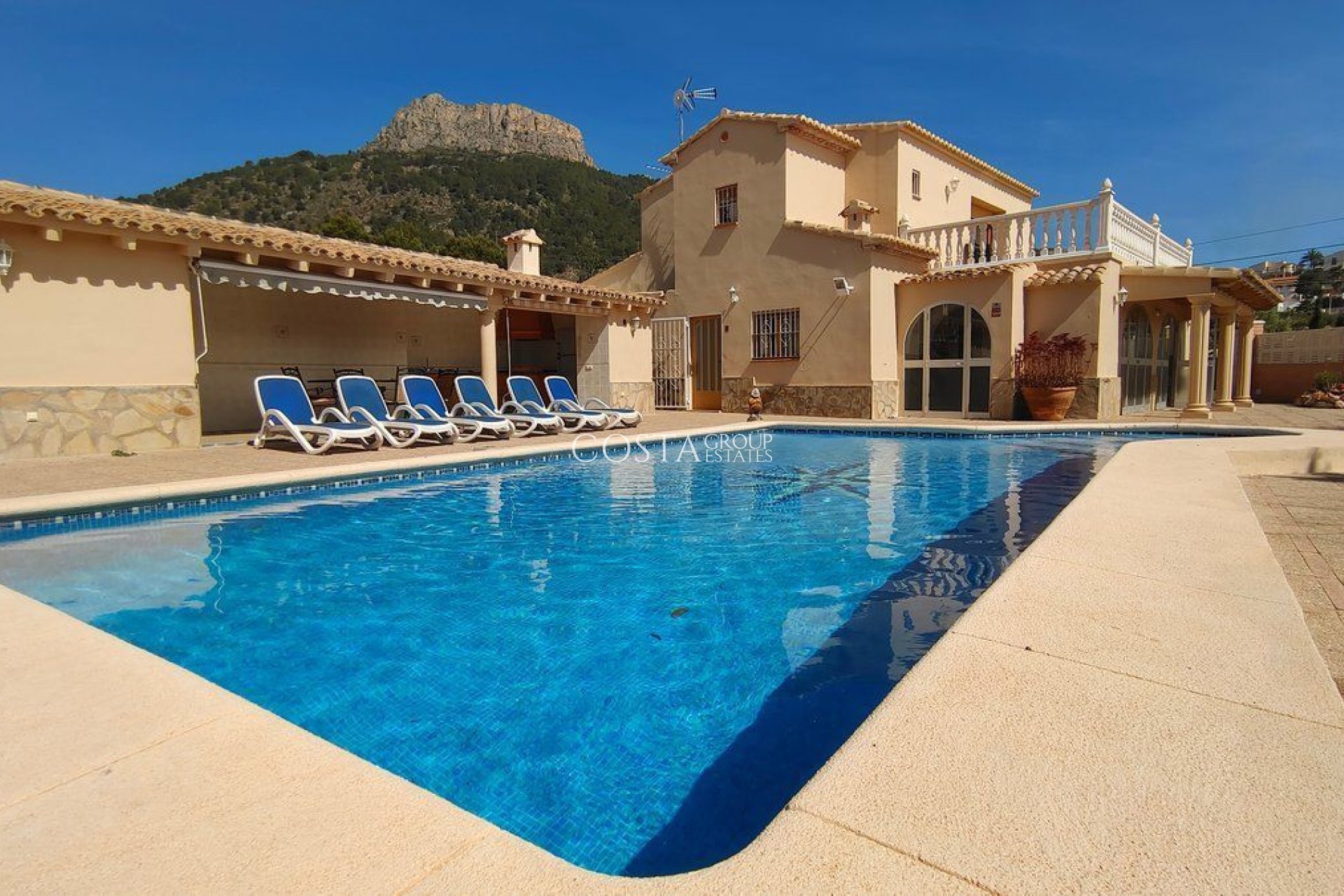 Wiederverkauf - Villa -
Calpe - Calpe Centro