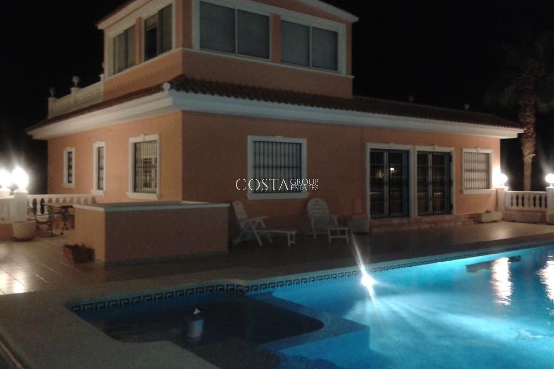 Wiederverkauf - Villa -
Calpe - Calpe Centro