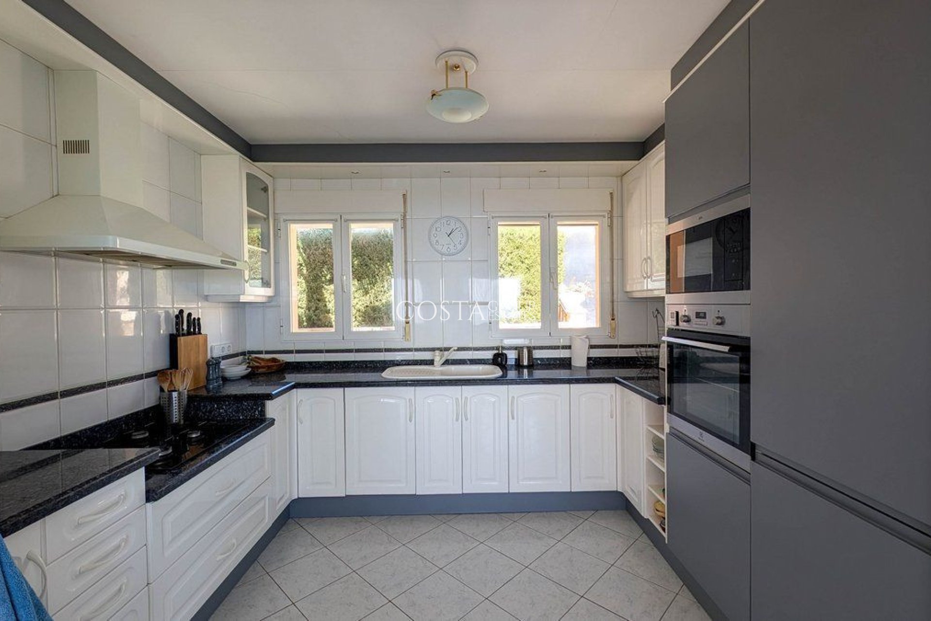 Wiederverkauf - Villa -
Calpe - Calpe Centro