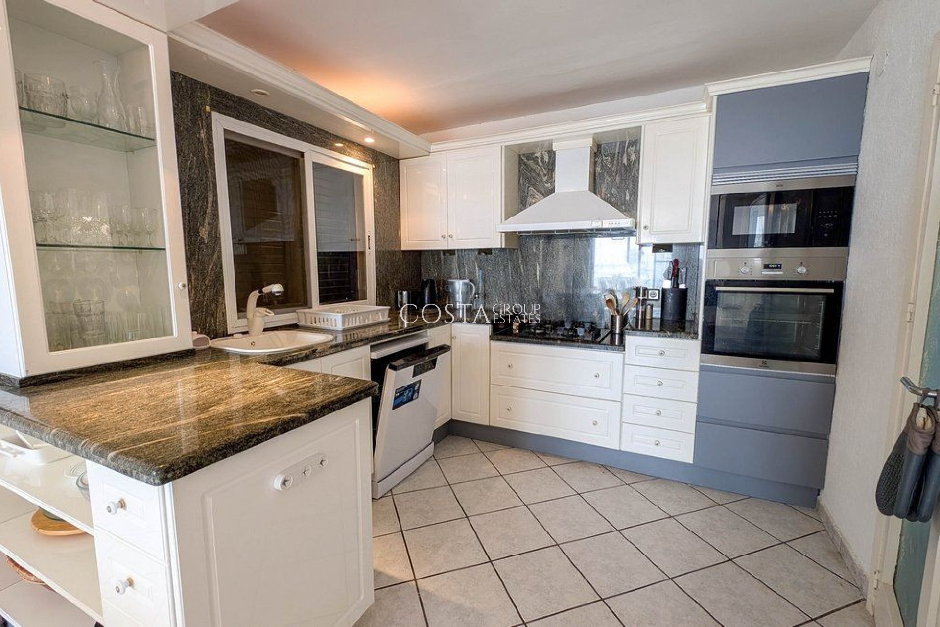 Wiederverkauf - Villa -
Calpe - Calpe Centro