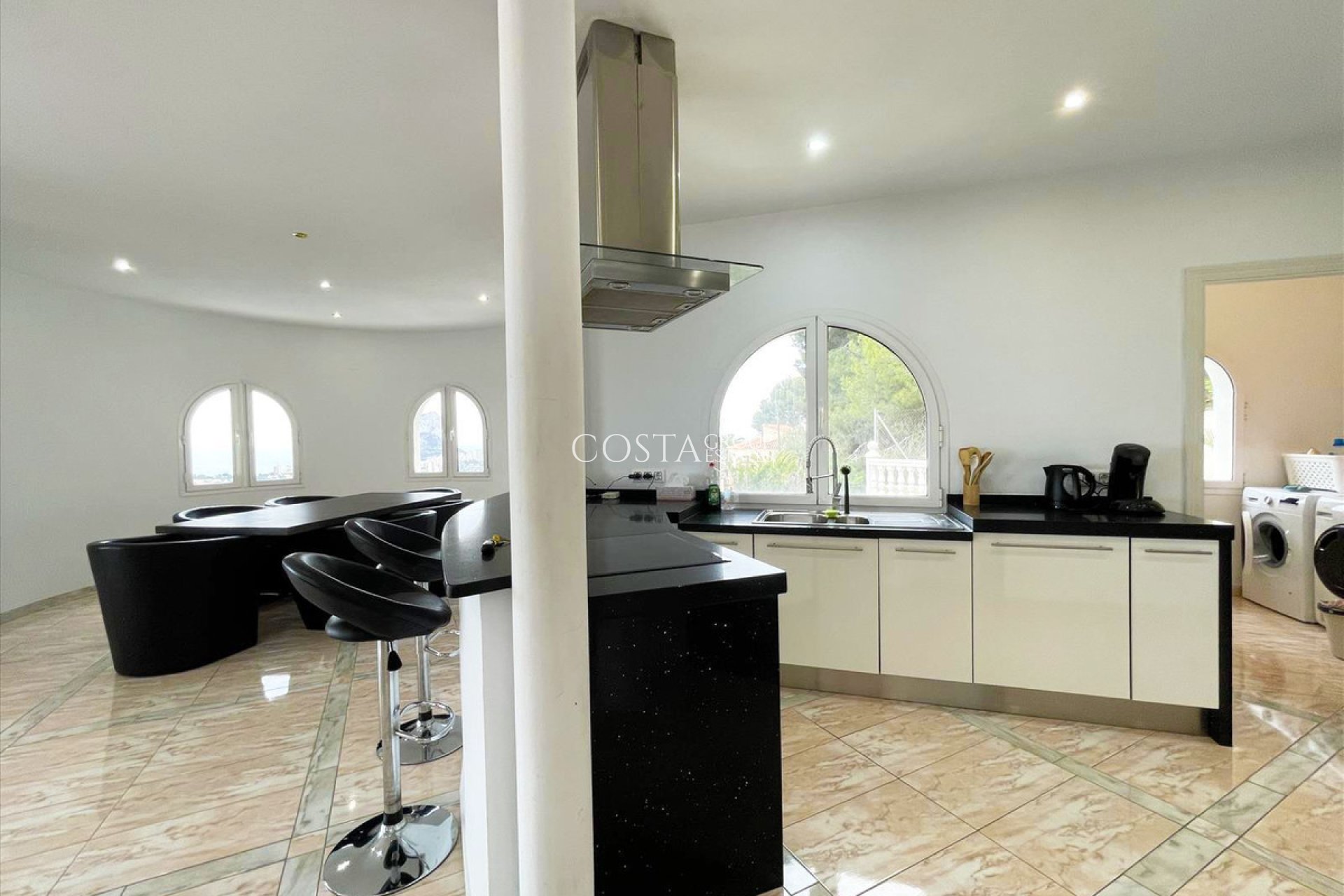 Wiederverkauf - Villa -
Calpe - Calpe Centro