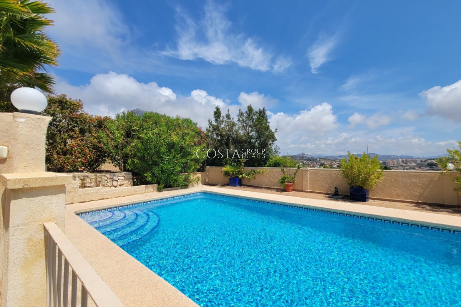 Wiederverkauf - Villa -
Calpe - Calpe Centro