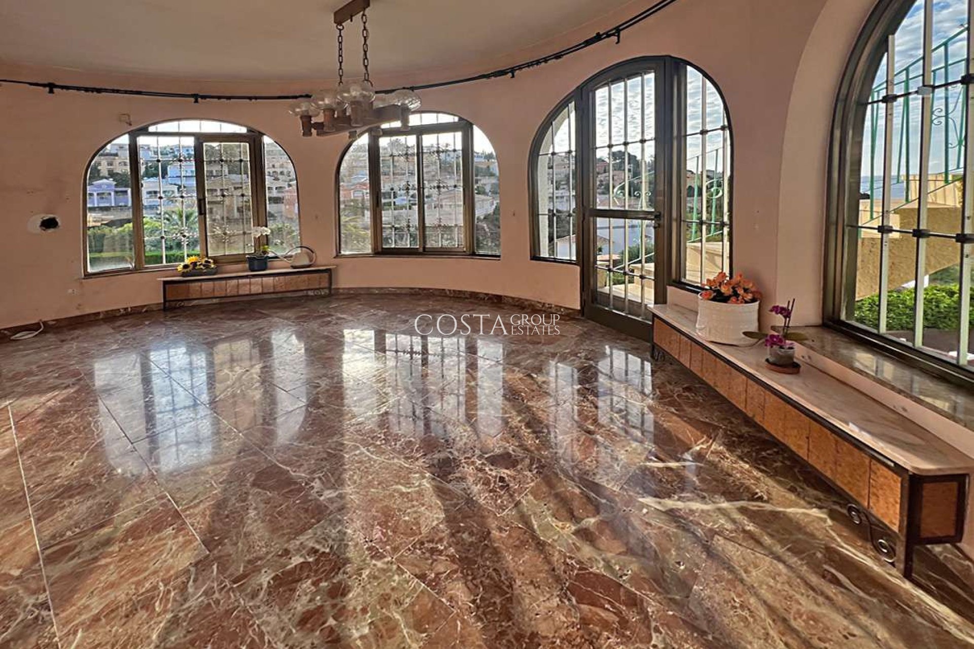 Wiederverkauf - Villa -
Calpe - Calpe Centro