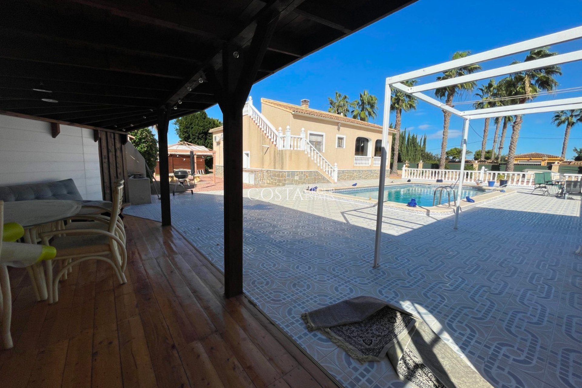 Wiederverkauf - Villa -
Catral - Catral Centro