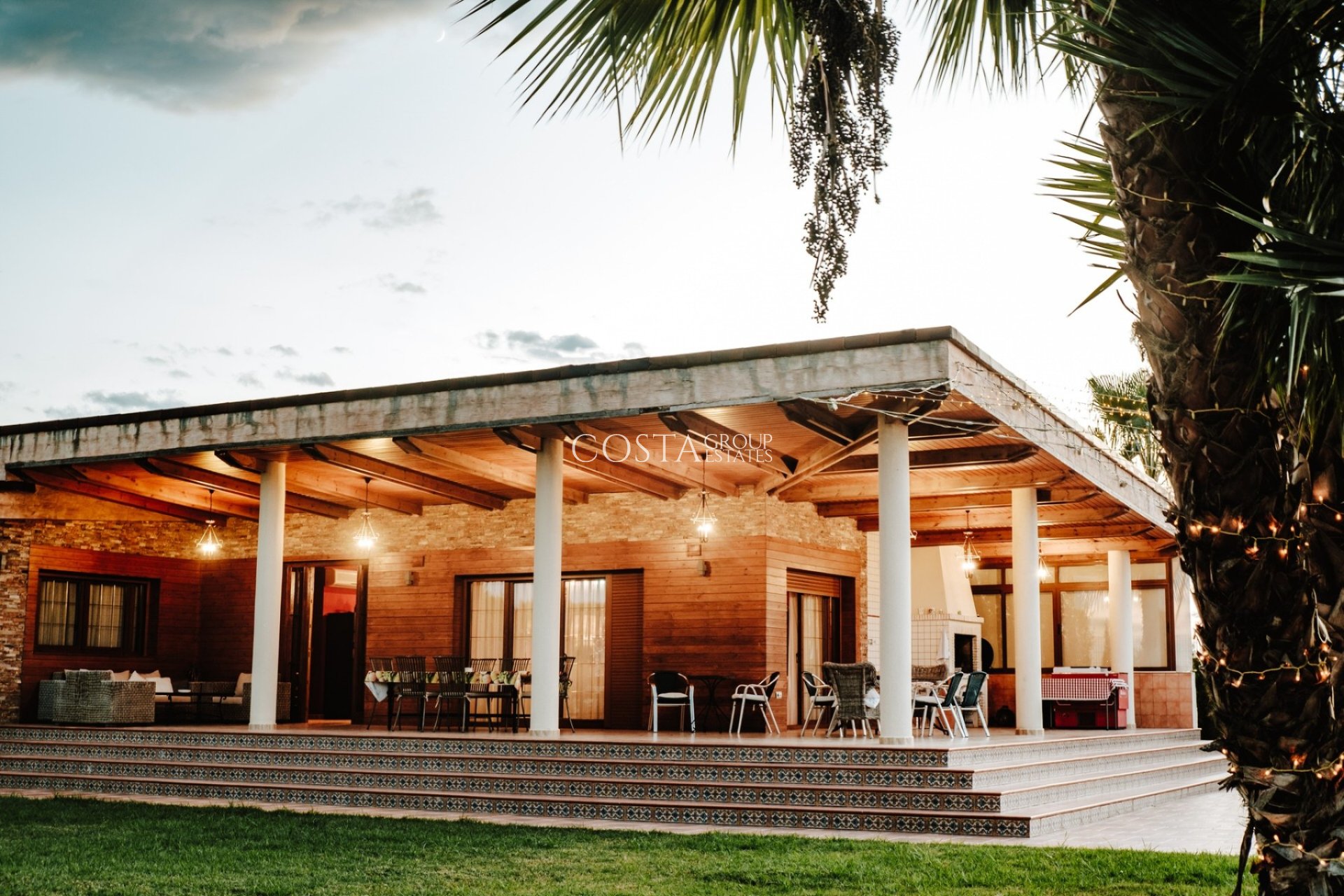 Wiederverkauf - Villa -
Catral