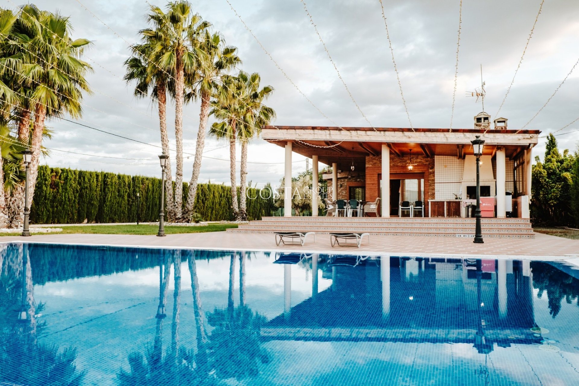 Wiederverkauf - Villa -
Catral