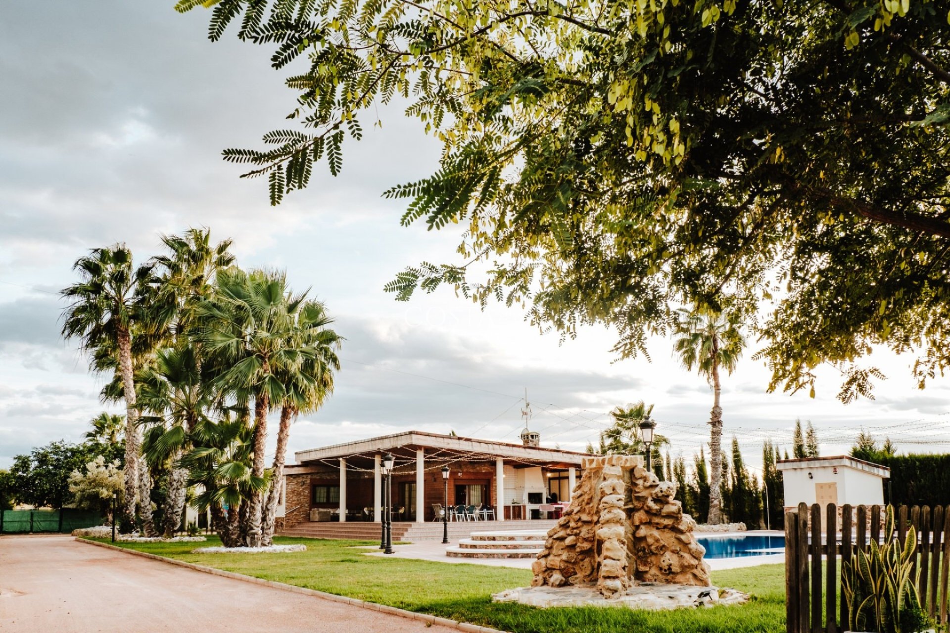 Wiederverkauf - Villa -
Catral