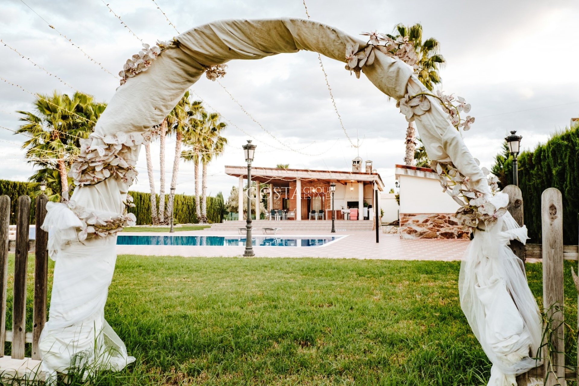 Wiederverkauf - Villa -
Catral