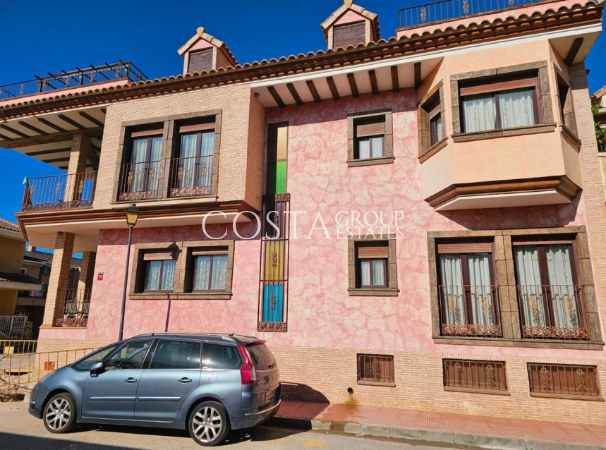 Wiederverkauf - Villa -
Daya Nueva - Daya Nueva Centro