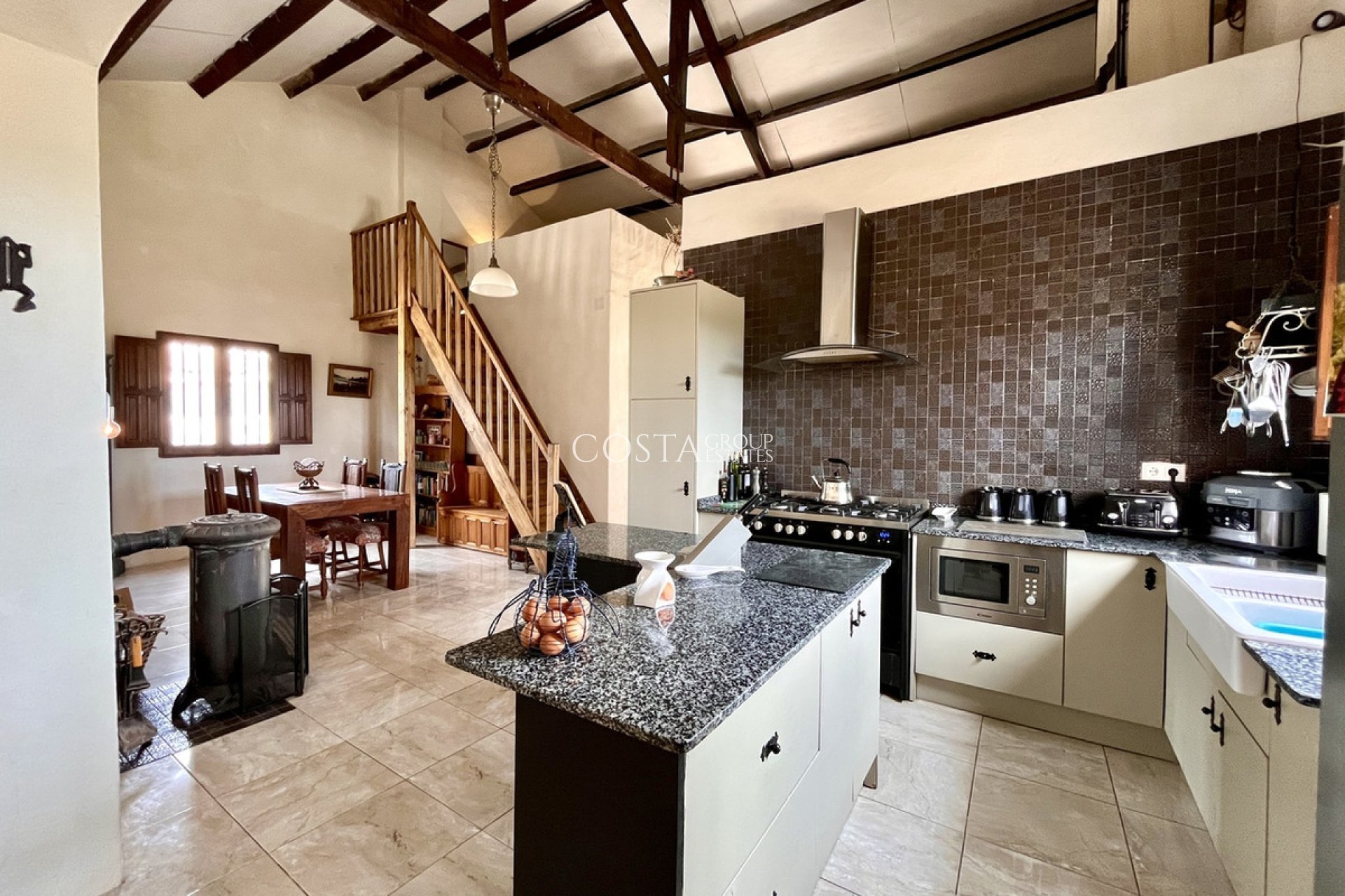 Wiederverkauf - Villa -
Dolores - Dolores Centro