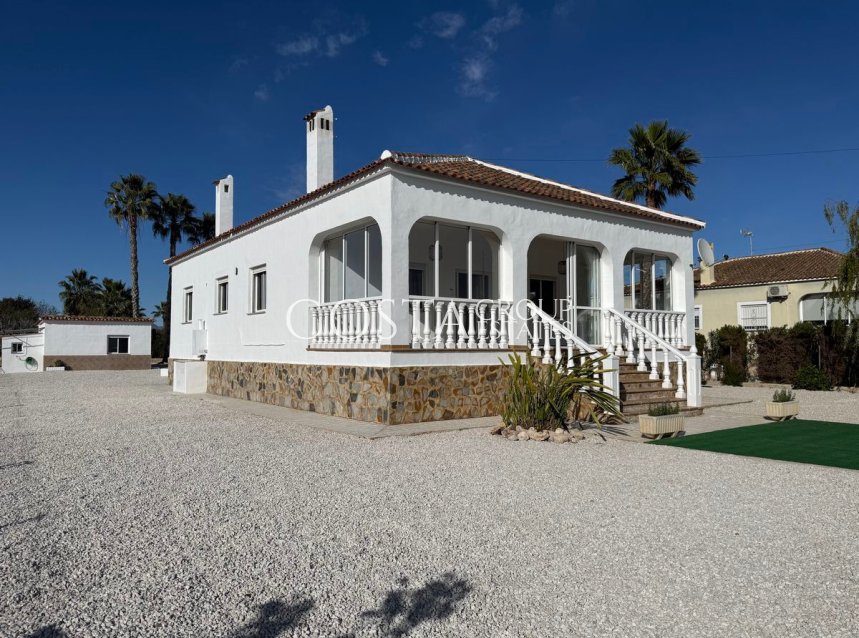 Wiederverkauf - Villa -
Dolores - Dolores Centro