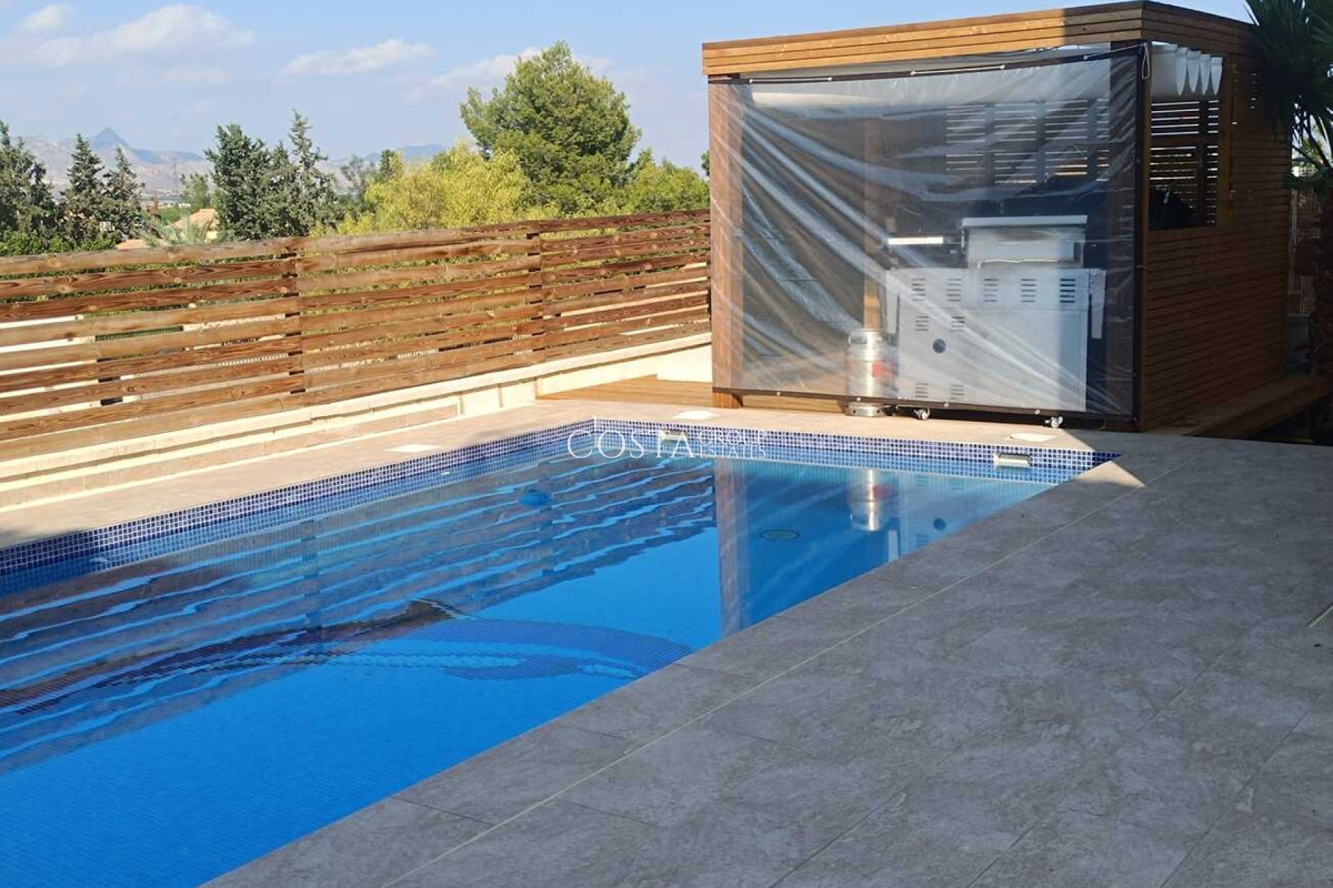 Wiederverkauf - Villa -
Fortuna - El Reloj