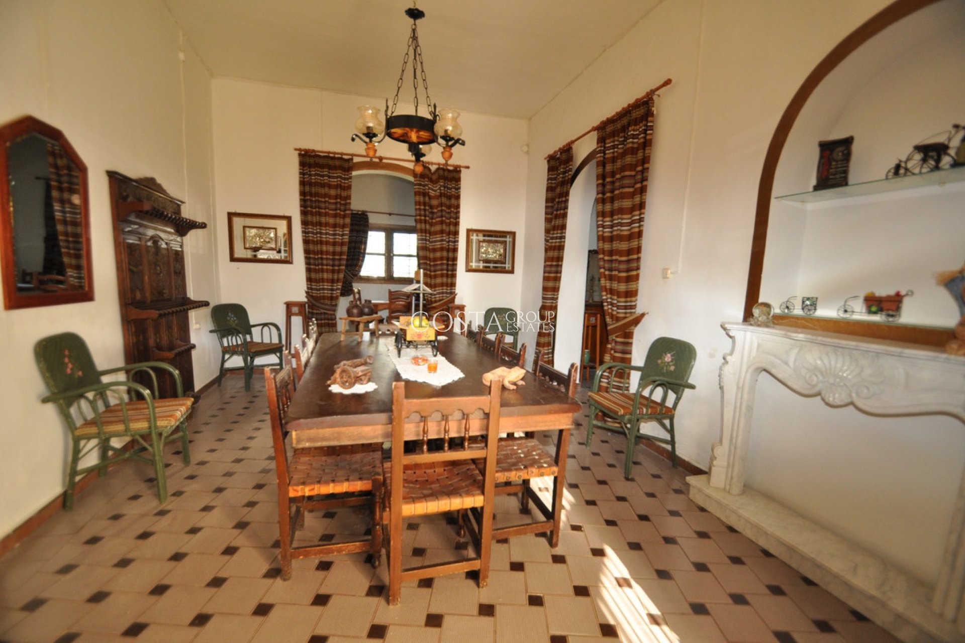 Wiederverkauf - Villa -
Fortuna - Fortuna Centro