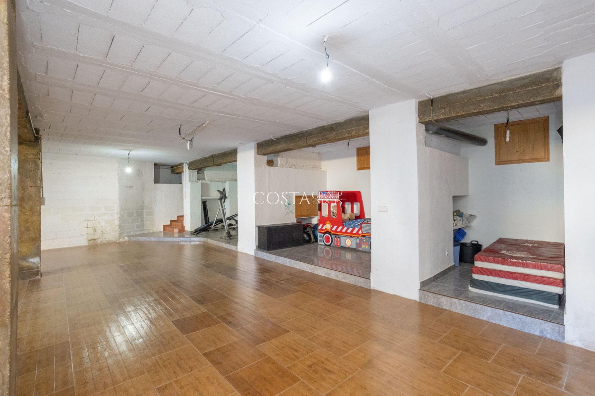 Wiederverkauf - Villa -
La Union - La Union Centro