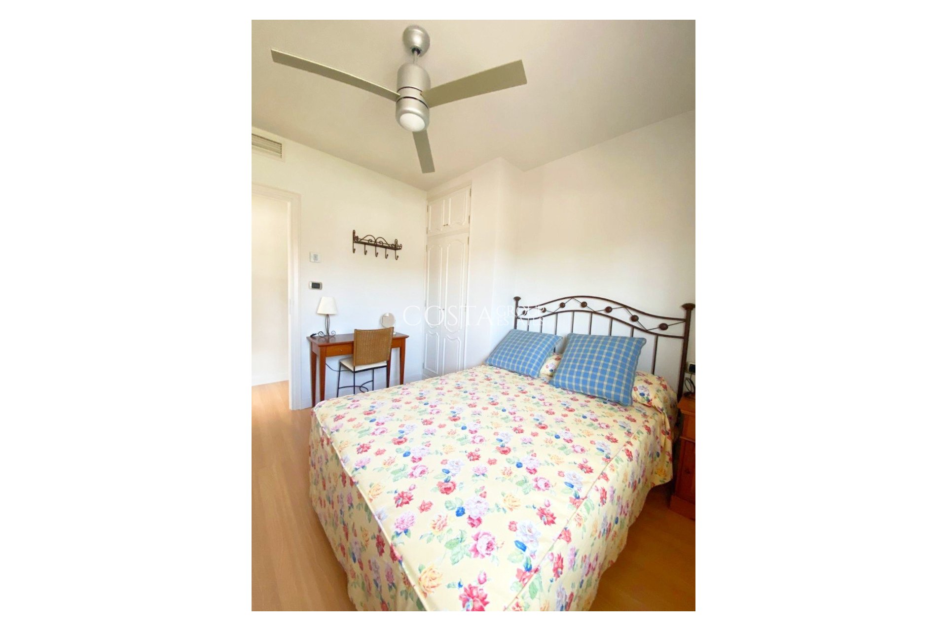 Wiederverkauf - Villa -
Los Alcazares