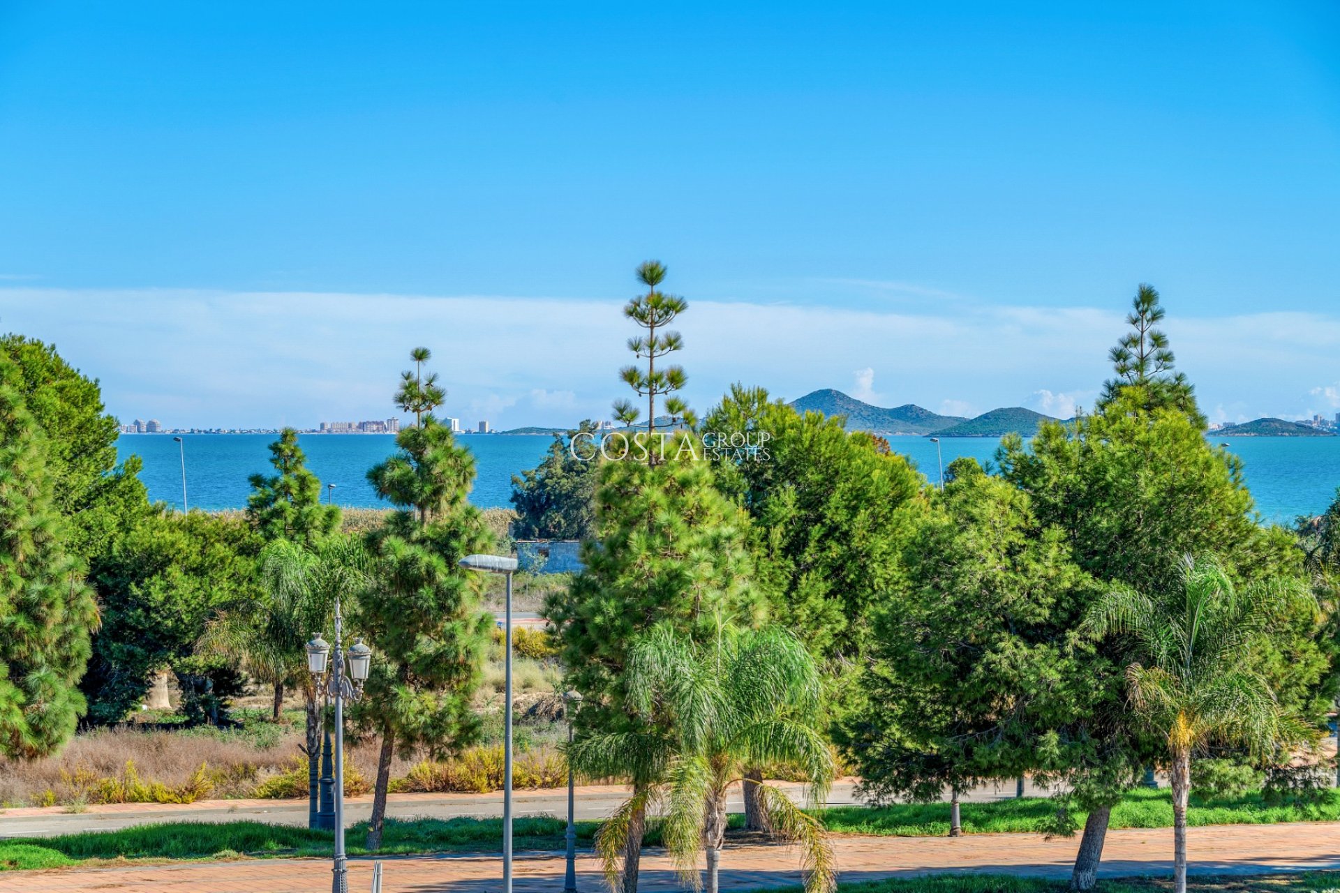 Wiederverkauf - Villa -
Los Alcazares