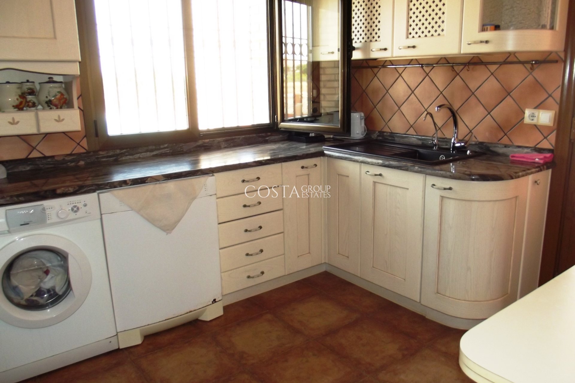 Wiederverkauf - Villa -
Los Montesinos - La Herrada