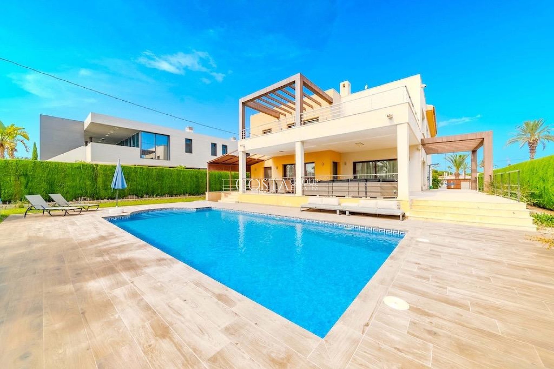 Wiederverkauf - Villa -
Orihuela - Cabo Roig