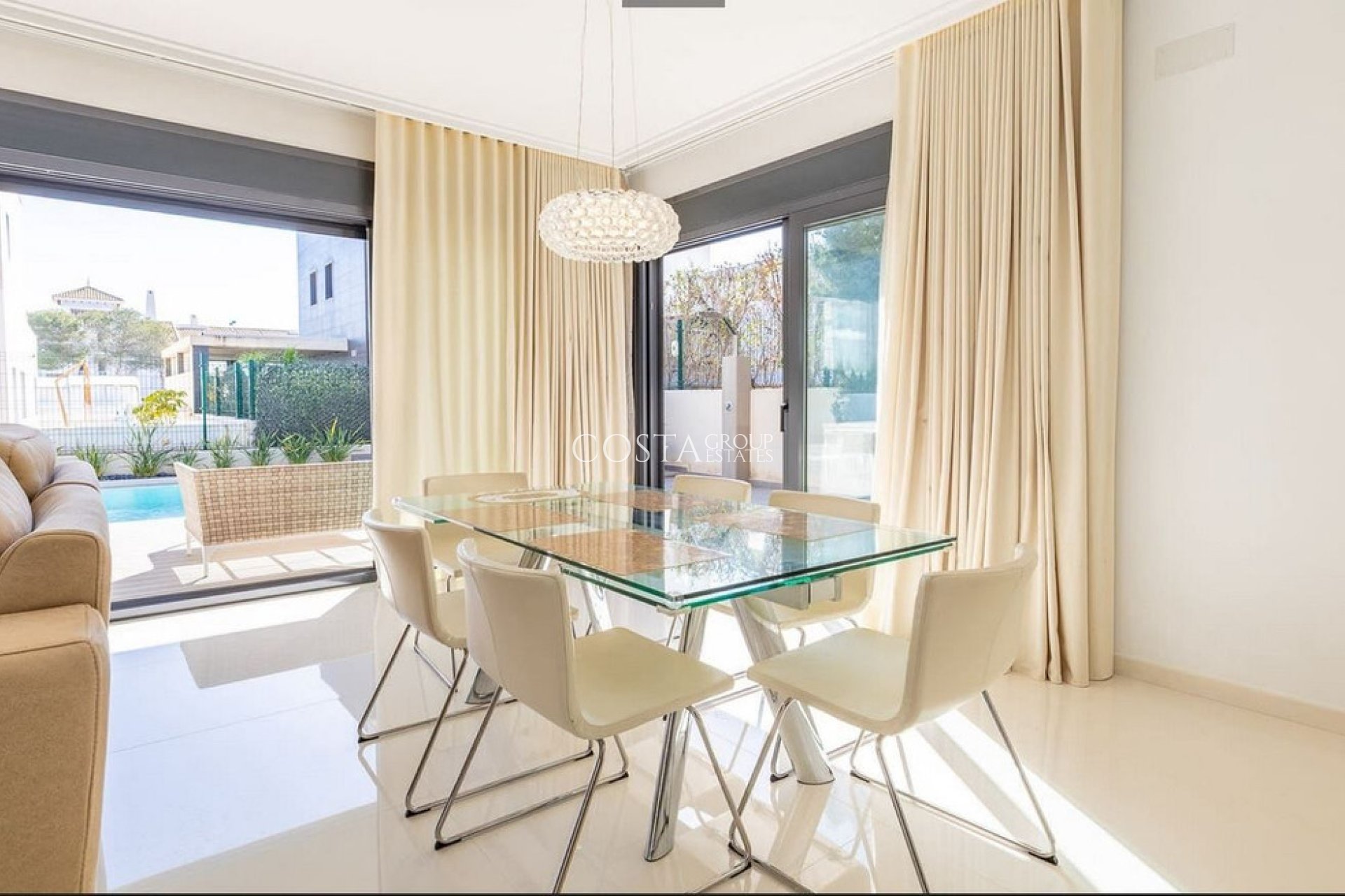 Wiederverkauf - Villa -
Orihuela - Campoamor