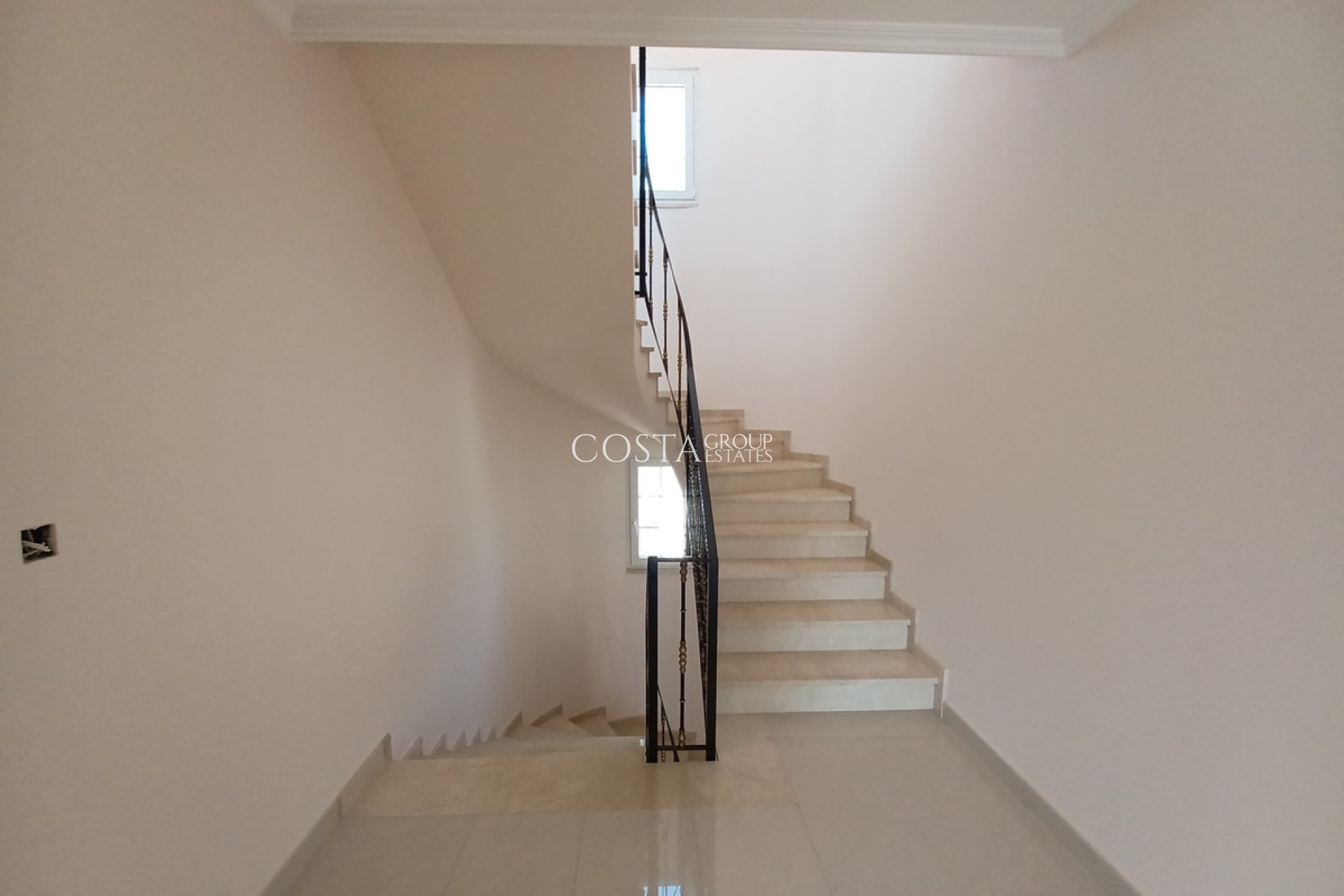 Wiederverkauf - Villa -
Orihuela Costa - Cabo Roig