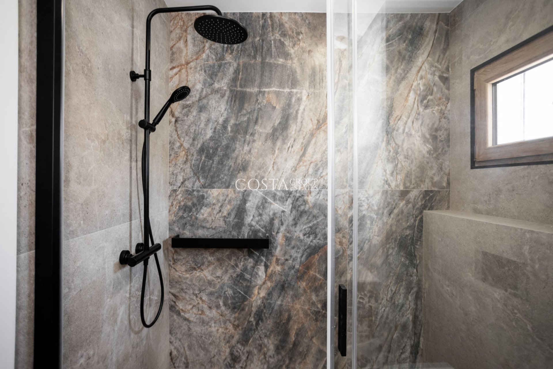 Wiederverkauf - Villa -
Orihuela Costa - Cabo Roig