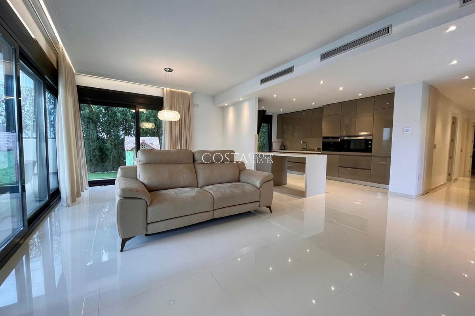 Wiederverkauf - Villa -
Orihuela Costa - Dehesa de Campoamor