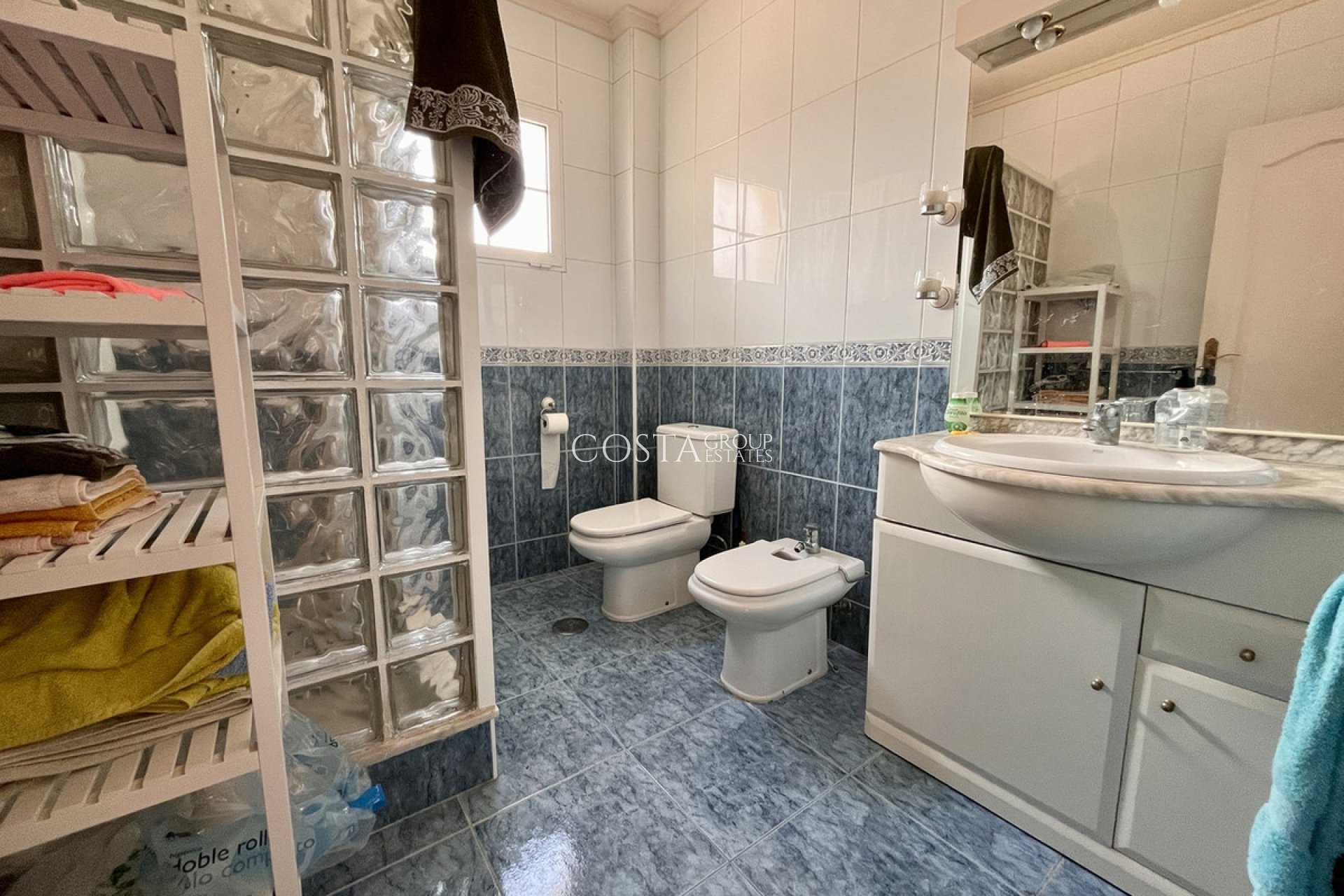 Wiederverkauf - Villa -
Orihuela Costa - La Zenia