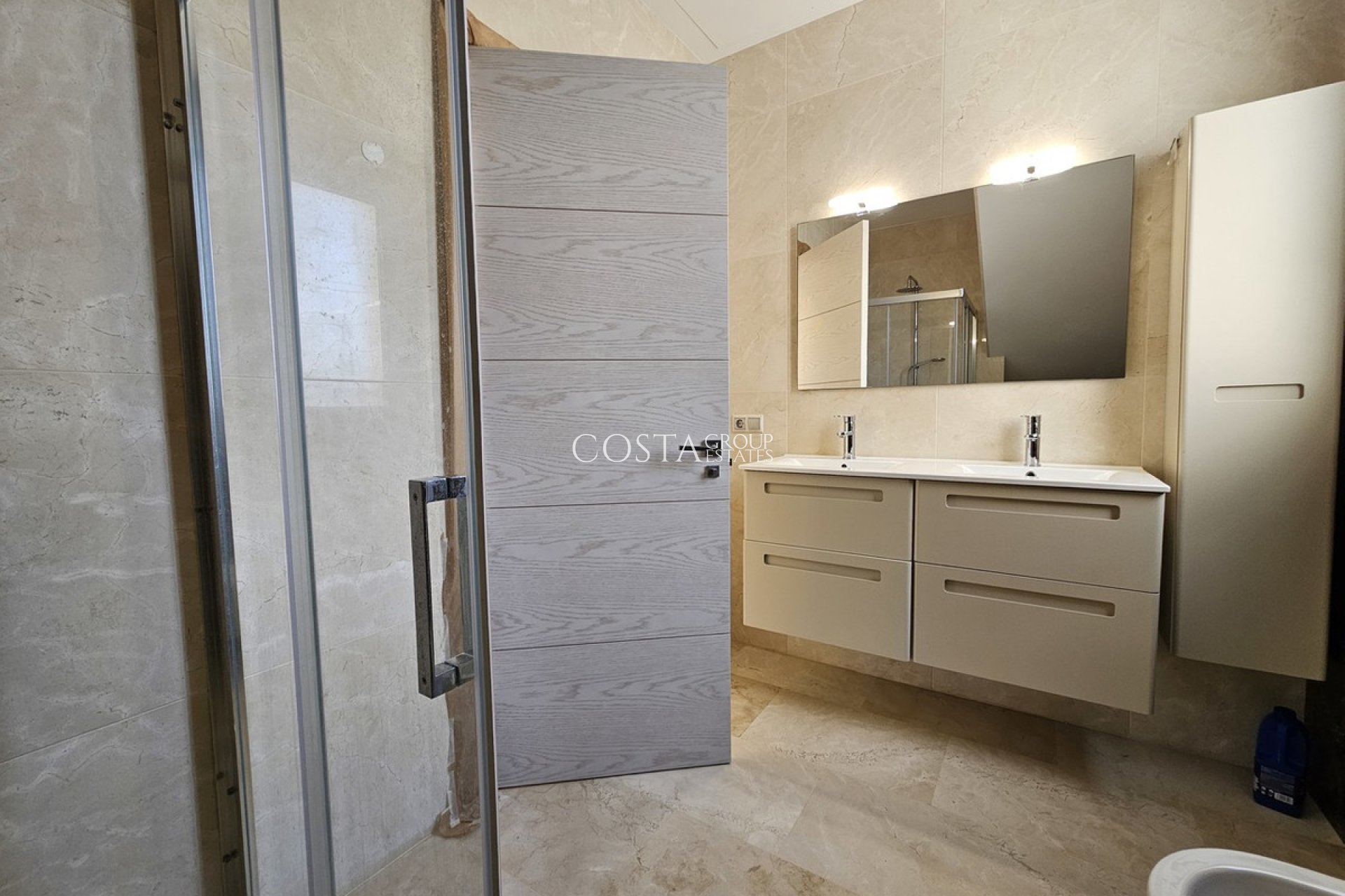 Wiederverkauf - Villa -
Orihuela Costa - La Zenia