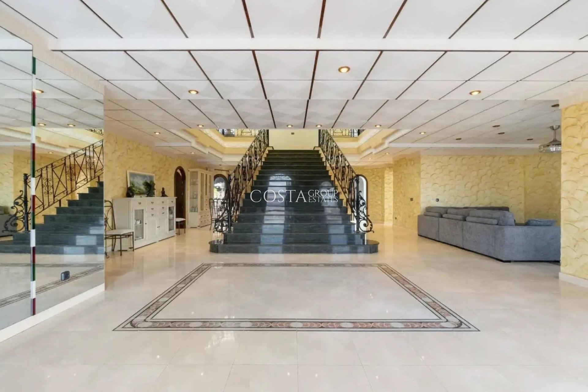 Wiederverkauf - Villa -
Orihuela Costa - La Zenia