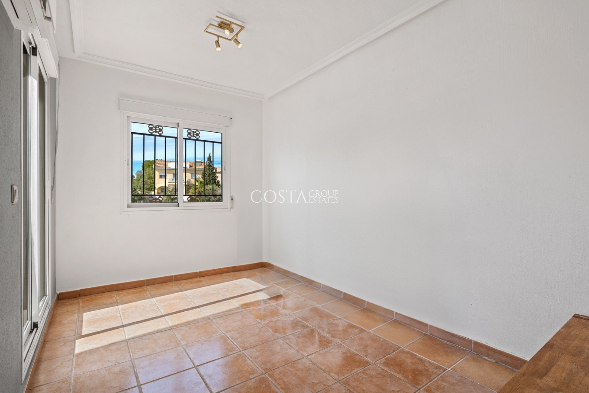 Wiederverkauf - Villa -
Orihuela Costa - Las Filipinas