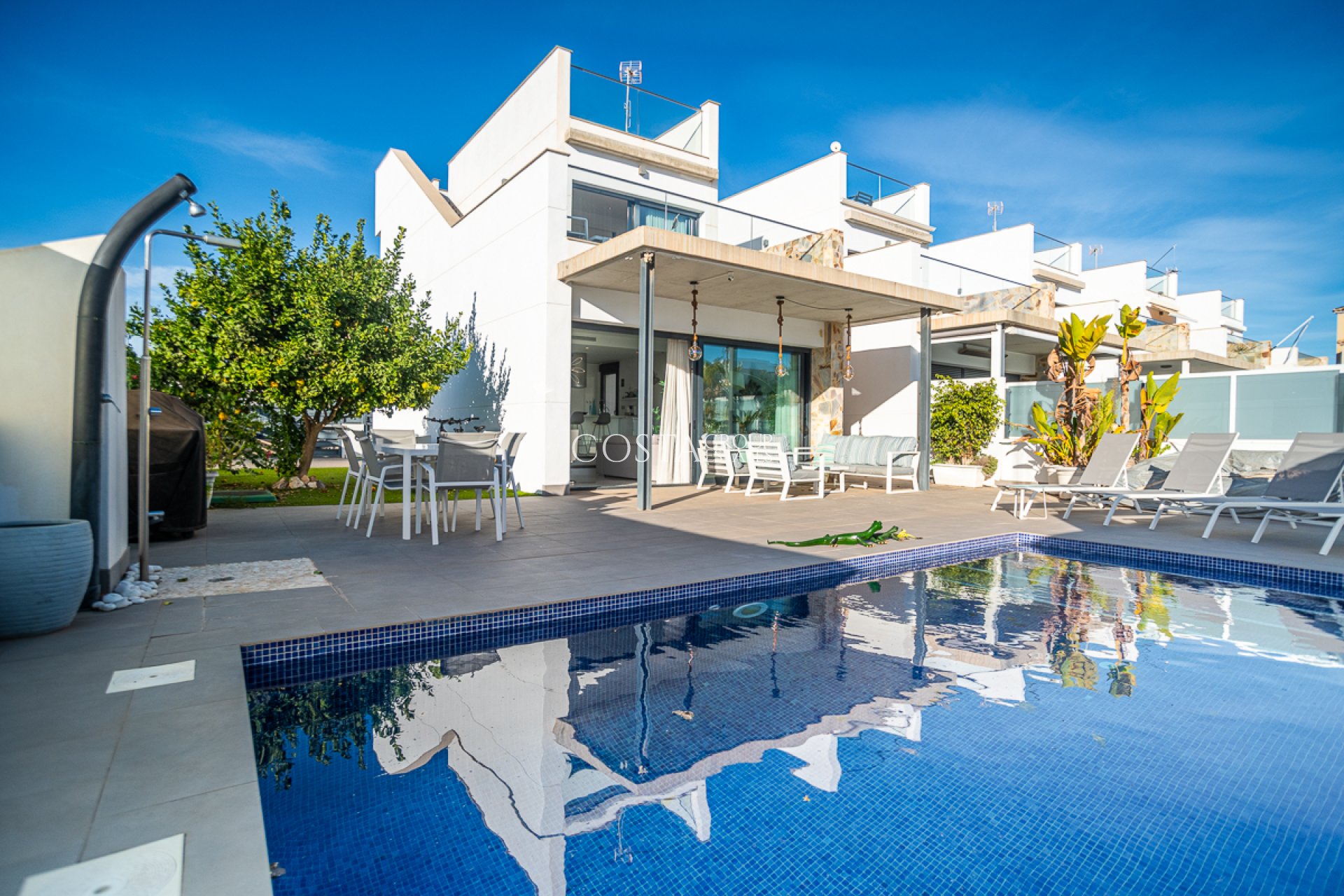 Wiederverkauf - Villa -
Orihuela Costa - Lomas De Cabo Roig