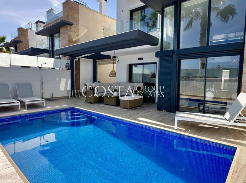 Wiederverkauf - Villa -
Orihuela Costa - Lomas de Cabo Roig