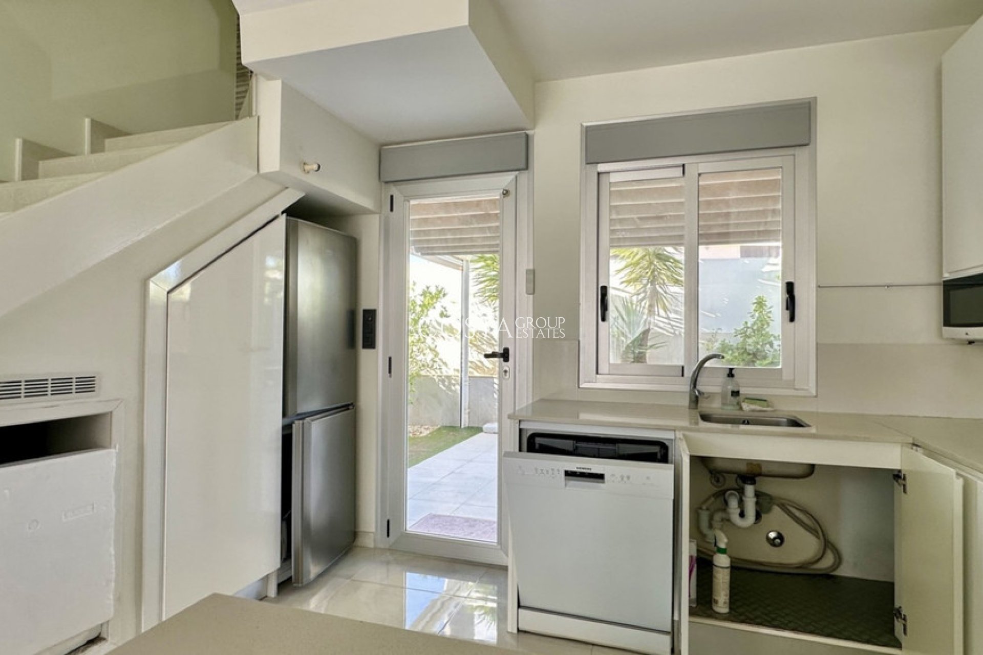 Wiederverkauf - Villa -
Orihuela Costa - Lomas de Cabo Roig