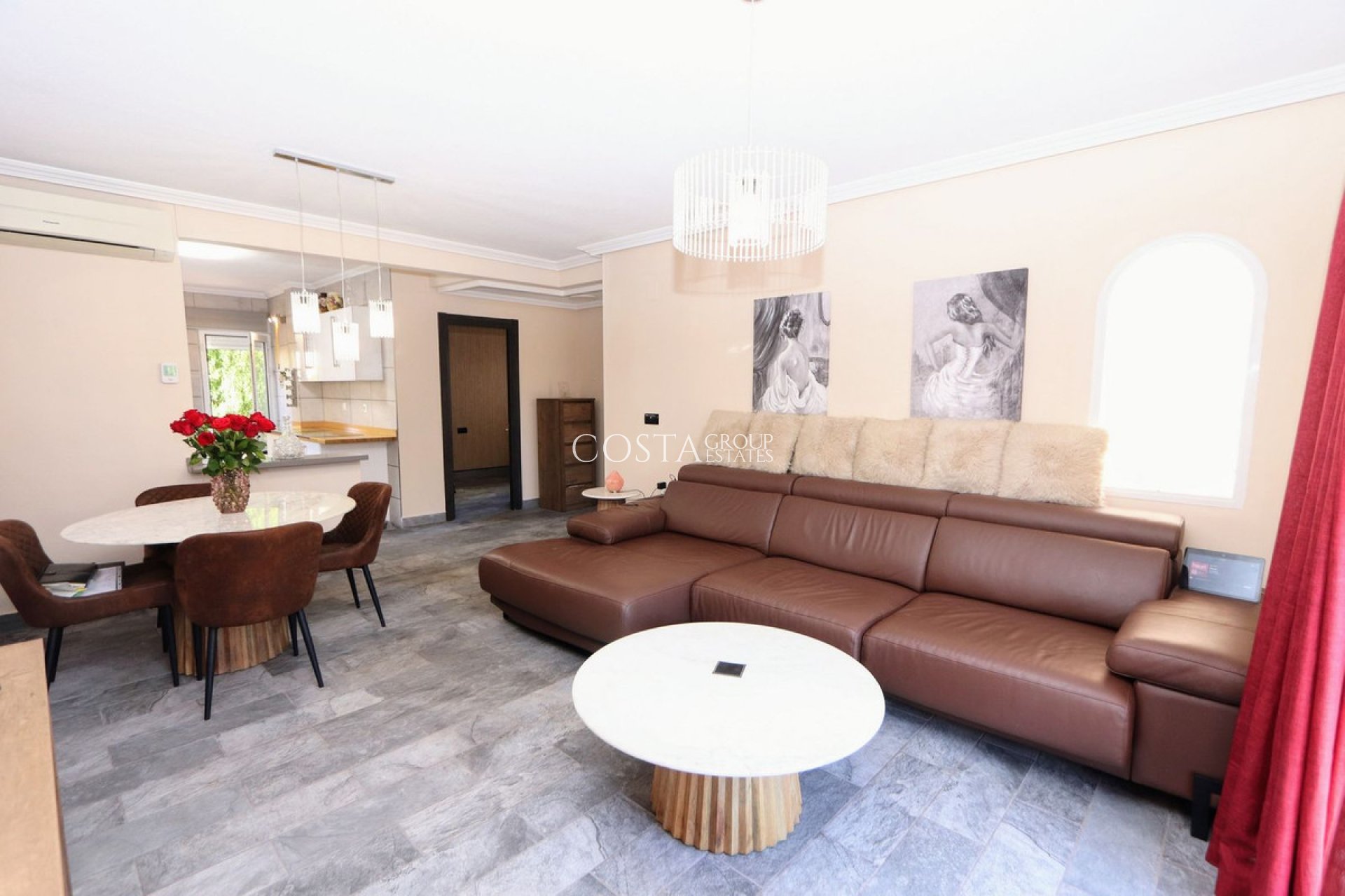 Wiederverkauf - Villa -
Orihuela Costa - Lomas de Cabo Roig