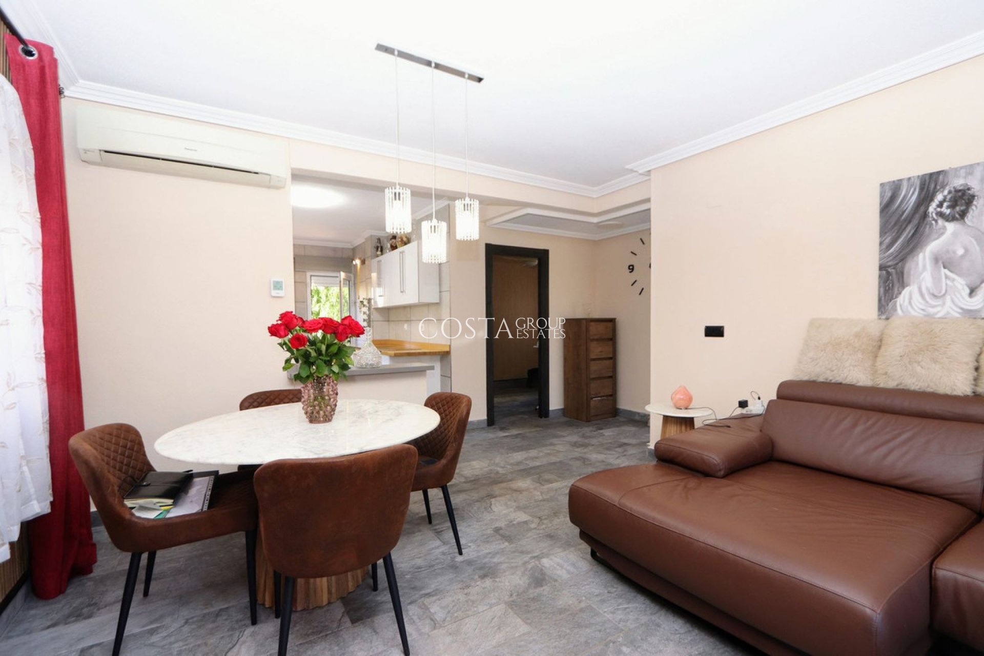 Wiederverkauf - Villa -
Orihuela Costa - Lomas de Cabo Roig