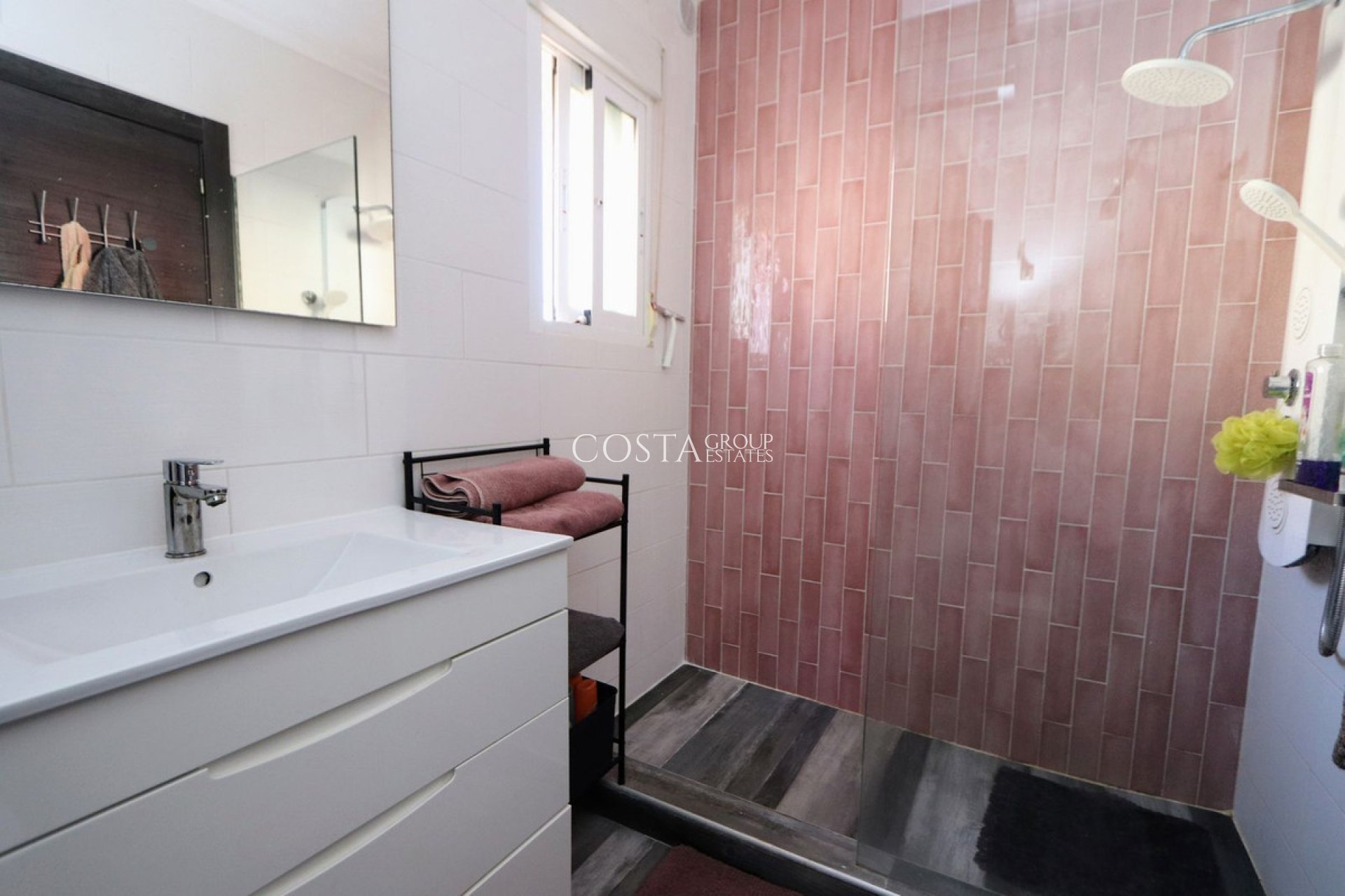 Wiederverkauf - Villa -
Orihuela Costa - Lomas de Cabo Roig