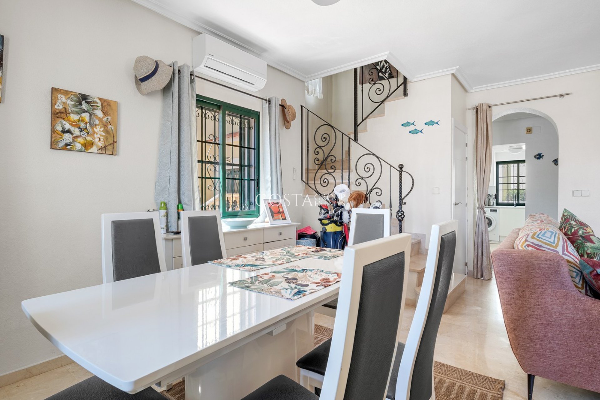 Wiederverkauf - Villa -
Orihuela Costa - Los Dolses