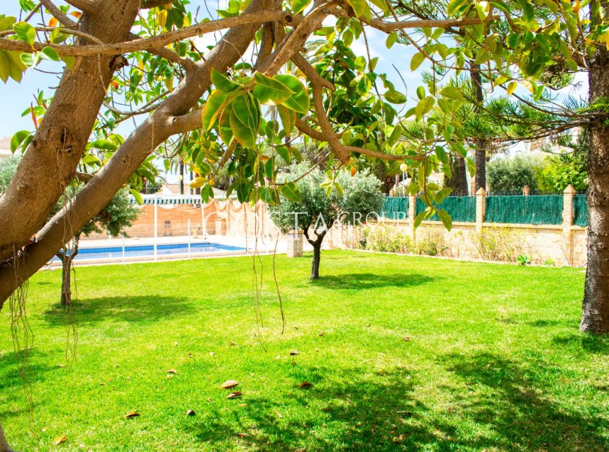 Wiederverkauf - Villa -
Orihuela Costa - MUY CERCA DE LA PLAYA