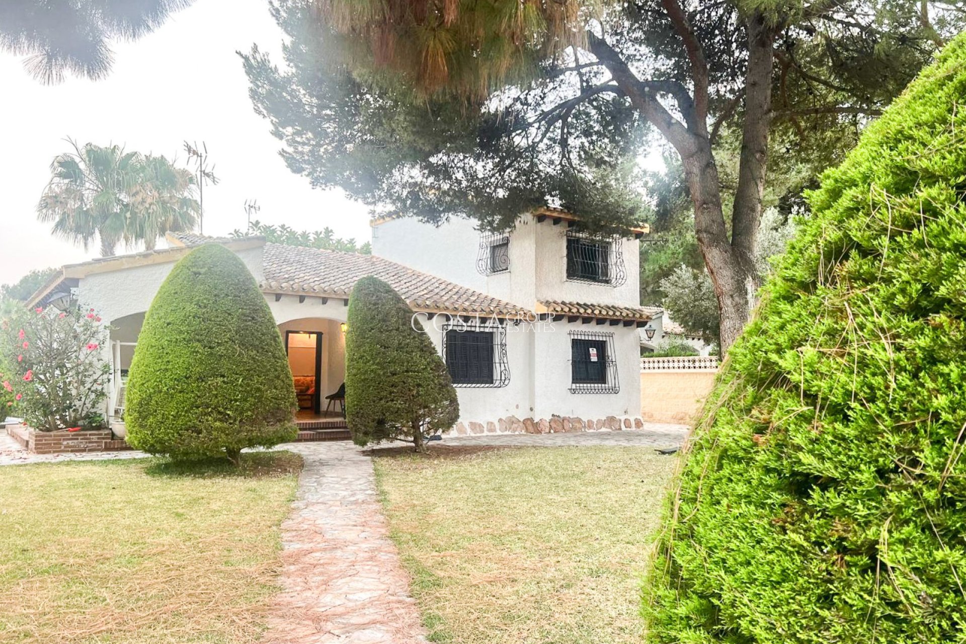 Wiederverkauf - Villa -
Orihuela Costa - Punta Prima